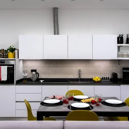 アパート Largodoria - Viaarchivolto, Box Auto Privato Incluso アルベンガ