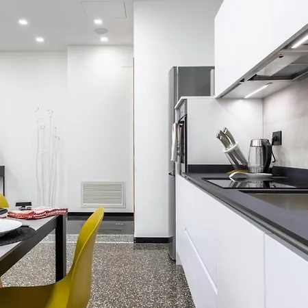 Apartman Largodoria - Viaarchivolto, Box Auto Privato Incluso