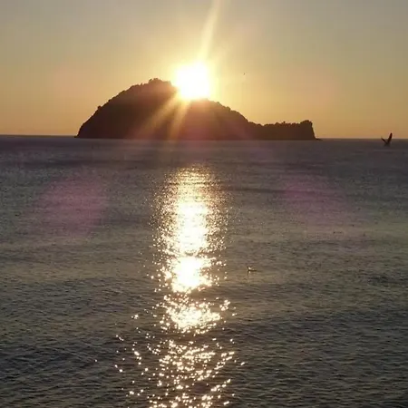 Largodoria - Viaarchivolto, Box Auto Privato Incluso Daire Albenga