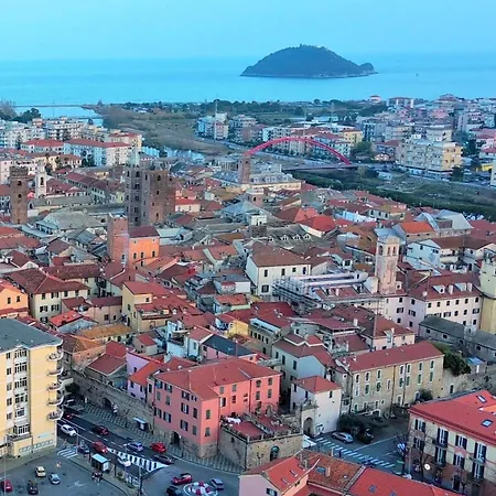 Largodoria - Viaarchivolto, Box Auto Privato Incluso * Albenga